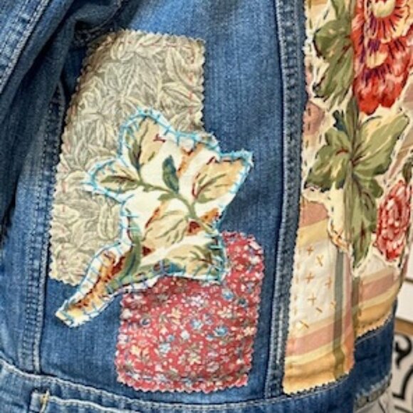 American Eagle Upcycled Patchwork Floral Design Jean Jacket OOAK Boho Size XL - Picture 7 of 9
